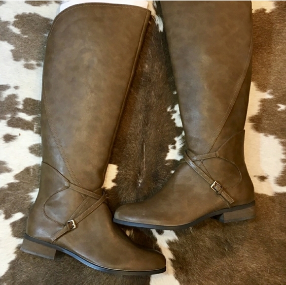 very volatile riding boots